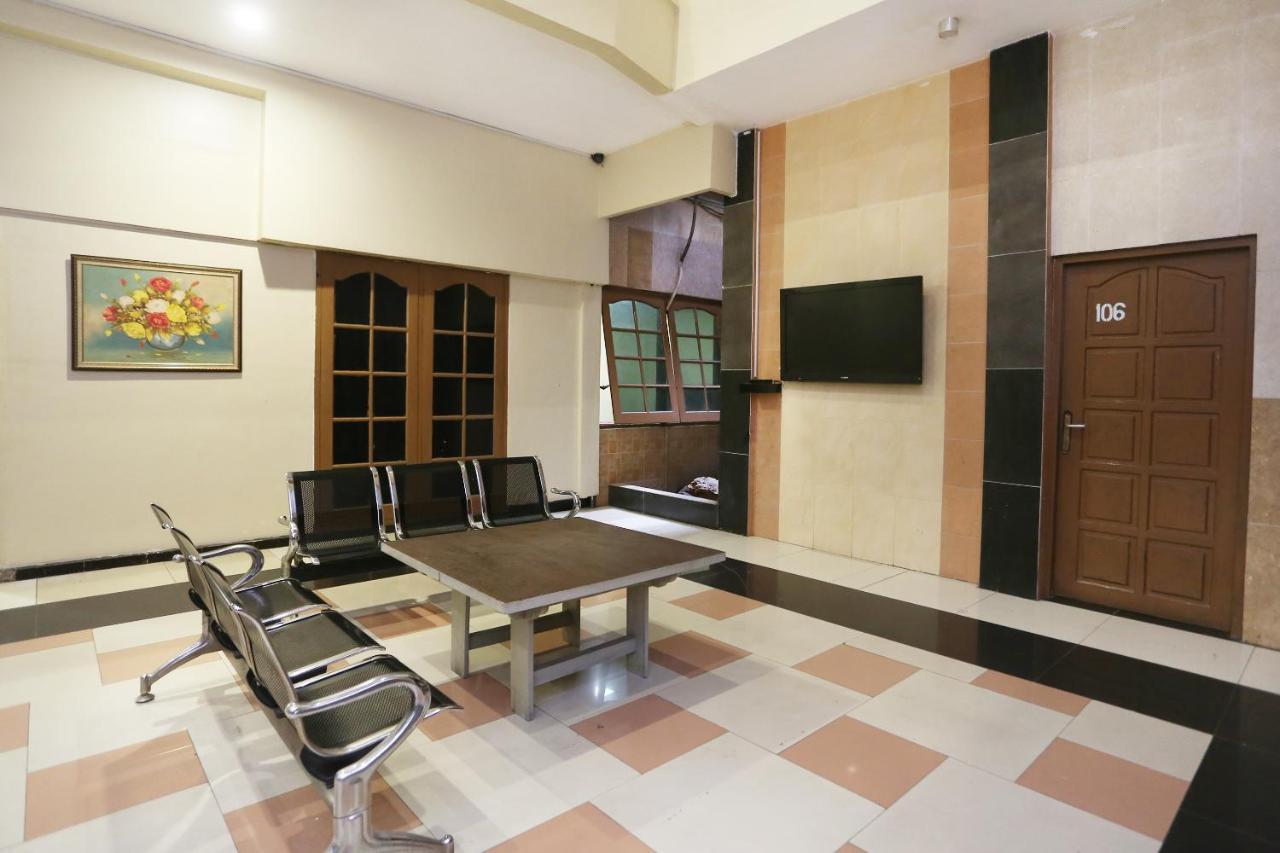 Spot On 2358 Aster Homestay Melati Buitenkant foto