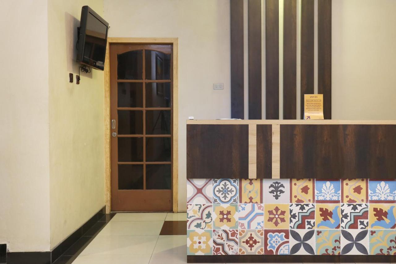 Spot On 2358 Aster Homestay Melati Buitenkant foto