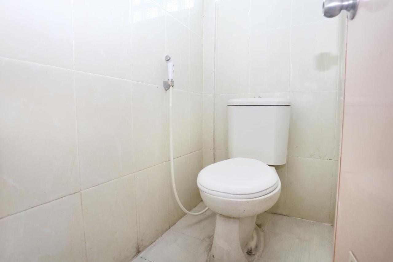 Spot On 2358 Aster Homestay Melati Buitenkant foto