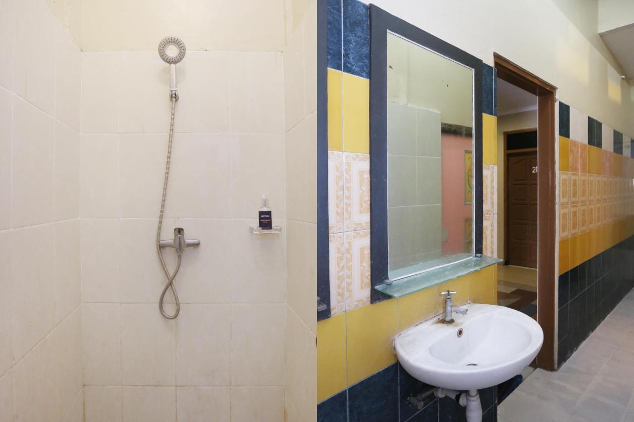 Spot On 2358 Aster Homestay Melati Buitenkant foto