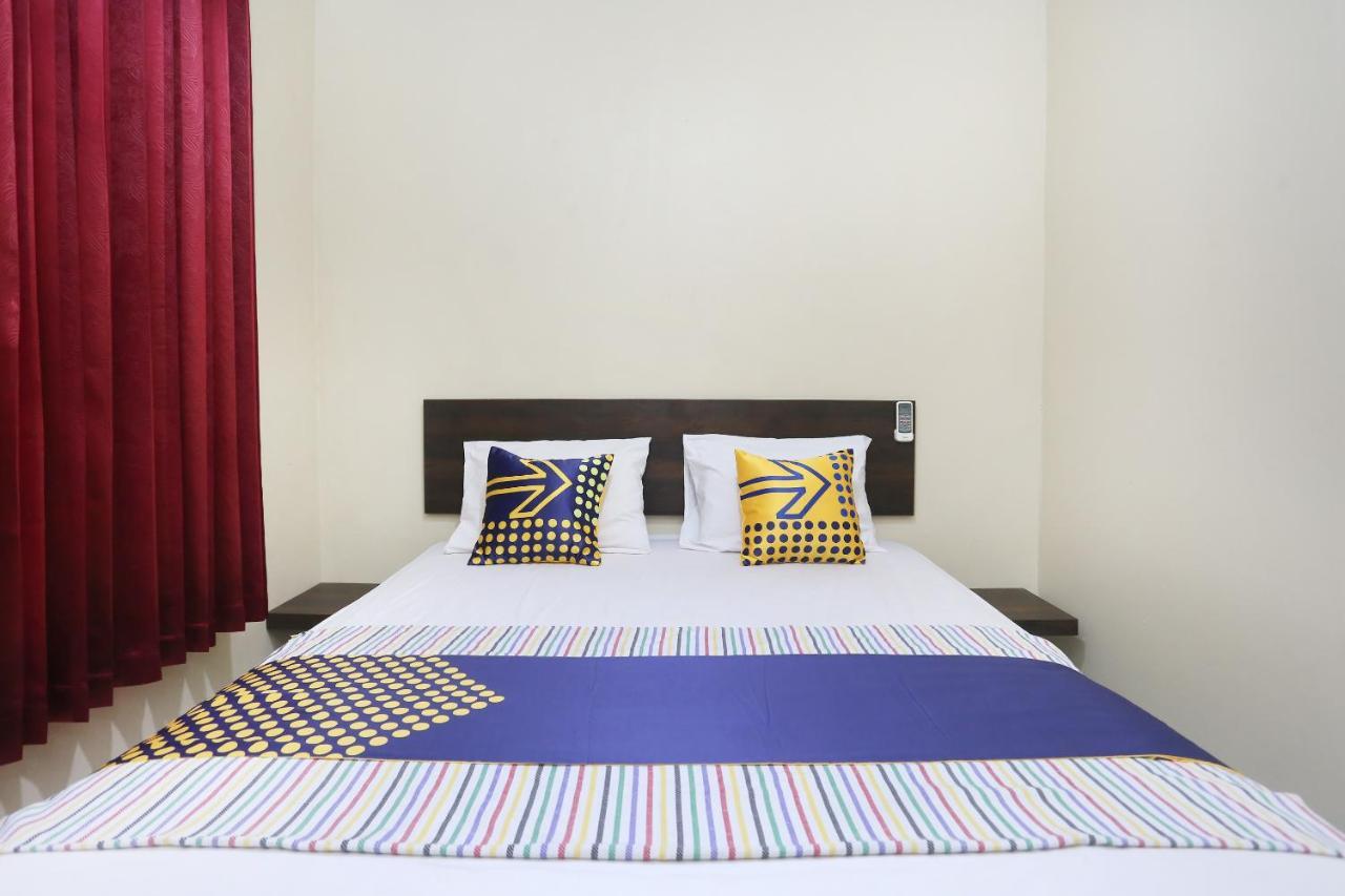 Spot On 2358 Aster Homestay Melati Buitenkant foto