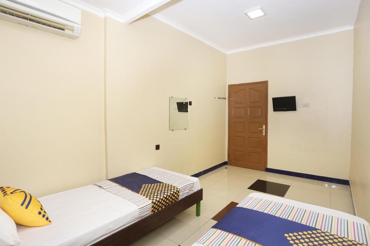 Spot On 2358 Aster Homestay Melati Buitenkant foto