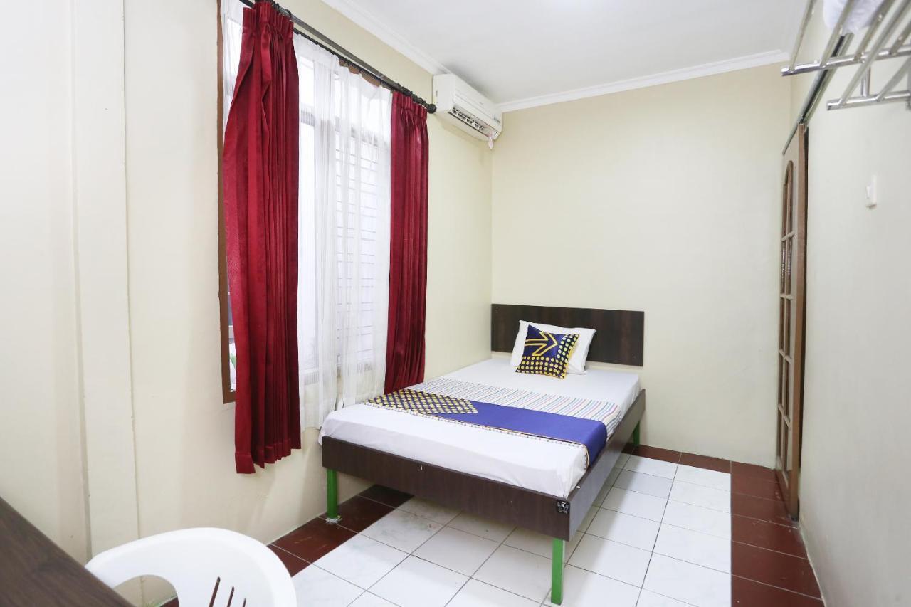 Spot On 2358 Aster Homestay Melati Buitenkant foto